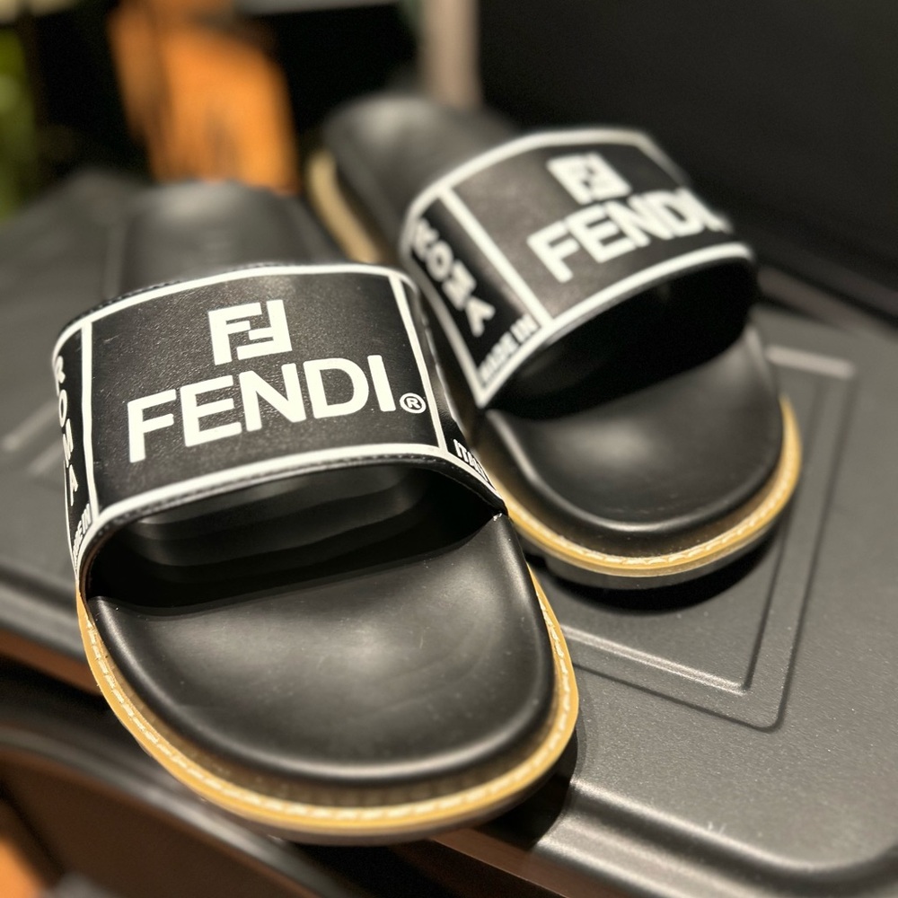 FENDI Fiend Roma Amor black yellow leather air sole slides sandals UK10 EU45 - Picture 6 of 6